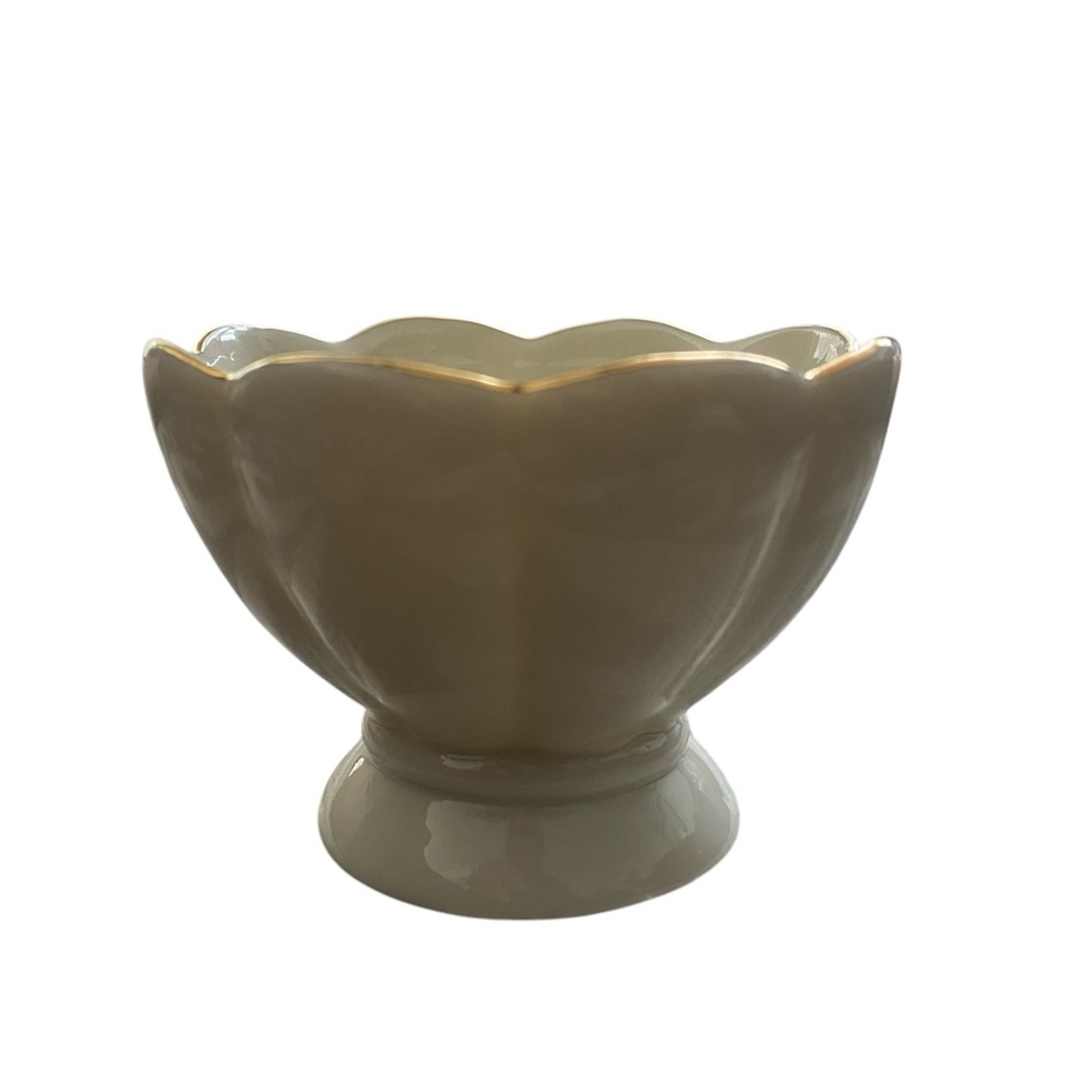 Small elegant scalloped Lenox bowl